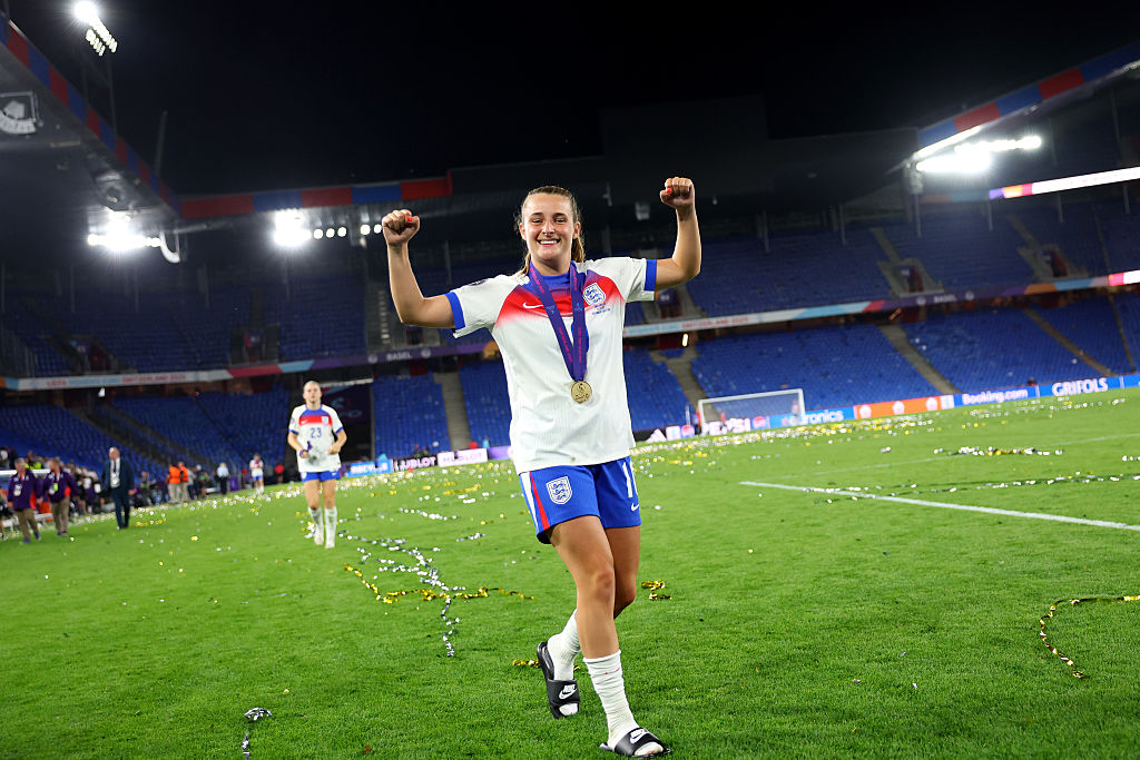 Ella Toone celebrates England's Euro 2025 success with her medal around her neck