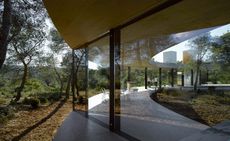 The circular Solo House in Spain