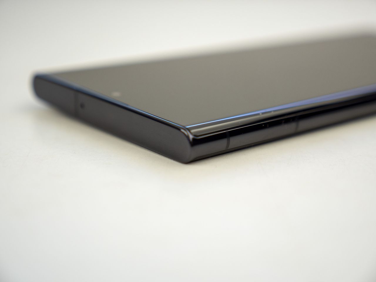 Samsung Galaxy S22 Ultra Hardware Display Curve