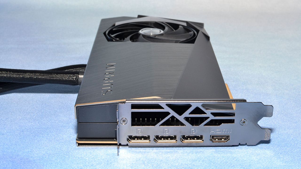 MSI GeForce RTX 4090 Suprim Liquid X