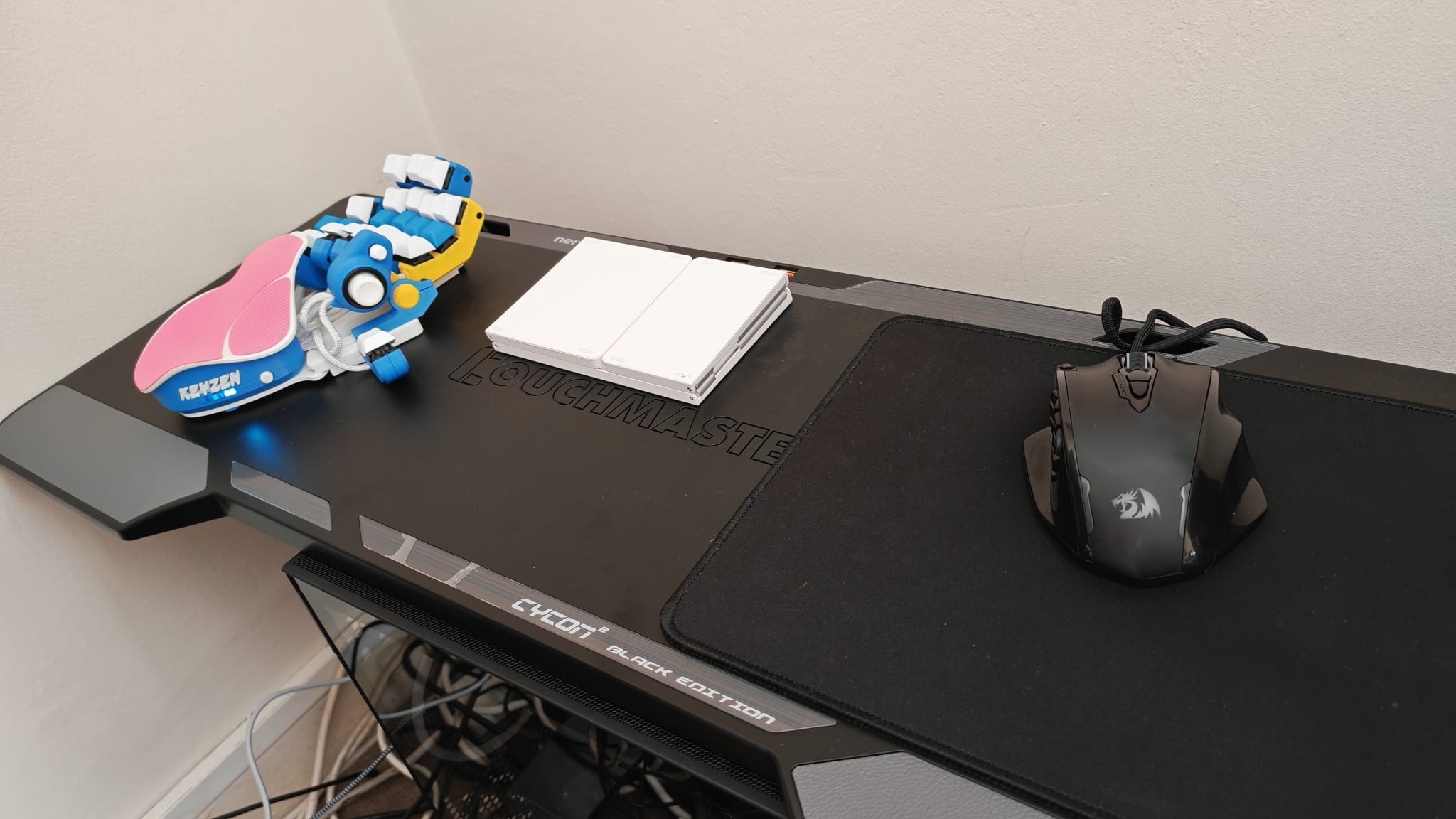 The SEENDA Foldable Bluetooth Keyboard's small footprint on a desktop