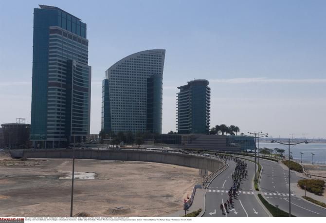 The peloton in action during stage 3 at the Dubai Tour