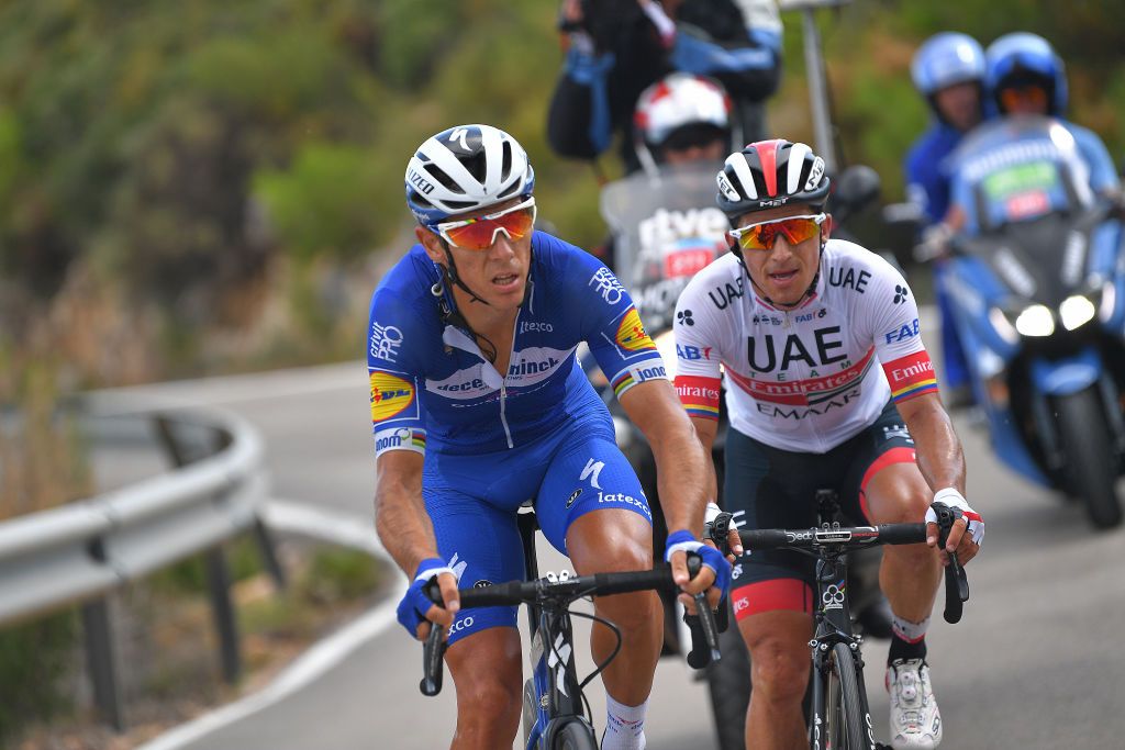 Philippe Gilbert leads Sergio Henao at the front of the race