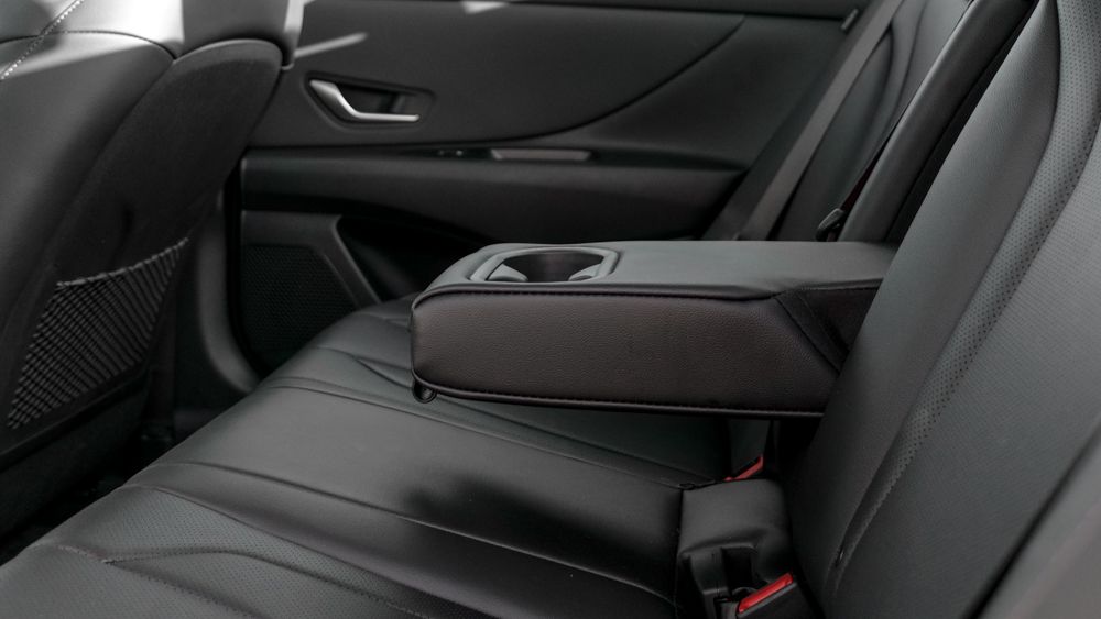 2024 Hyundai Elantra Hybrid Limited.