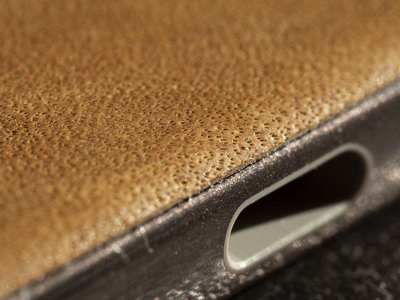 Dbrand Leather Skins S21 Close