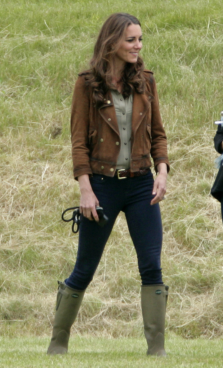 Kate Middleton wearing green rain boots in 2012