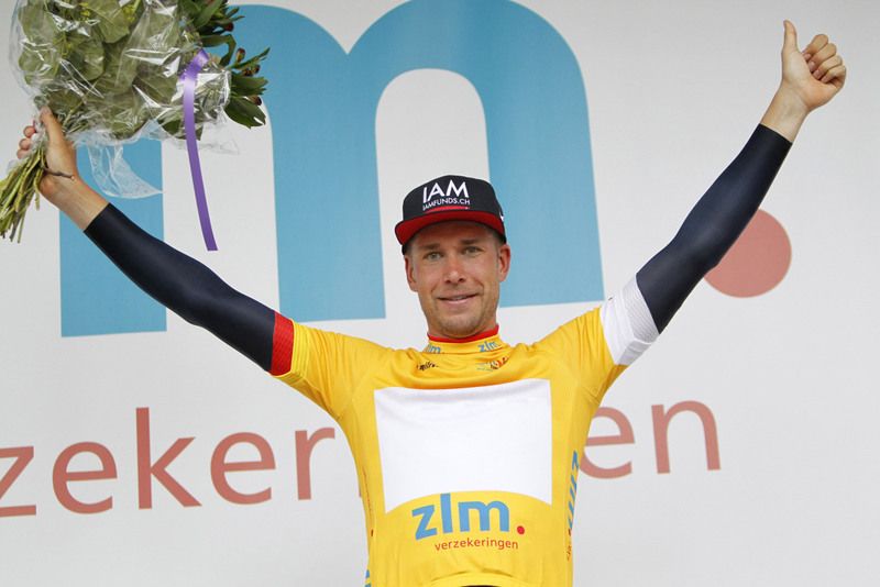 Roger Kluge (IAM Cycling) in yellow