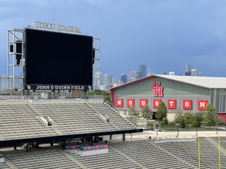L-Acoustics solutions don the Houston Cougars home stadium for a thrilling sonic experience.
