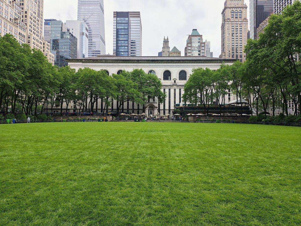 Motorola Razr Plus 2024 camera sample.