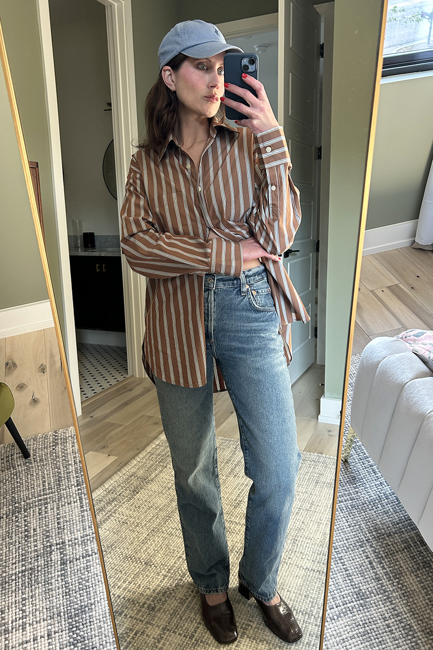 Who What Wear senior fashion editor Allyson Payer trying on the Citizens of Humanity 90s French Jeans in Dirty Martini