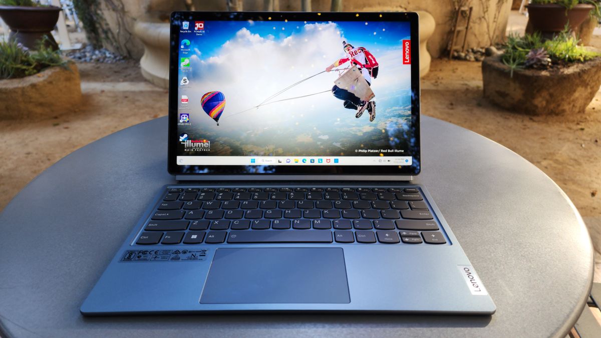 Lenovo Ideapad Duet 5i (gen 7) Review: Surface Pro Aspirations With 