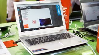 Lenovo Ideapad 700 AED 500 Gift Voucher