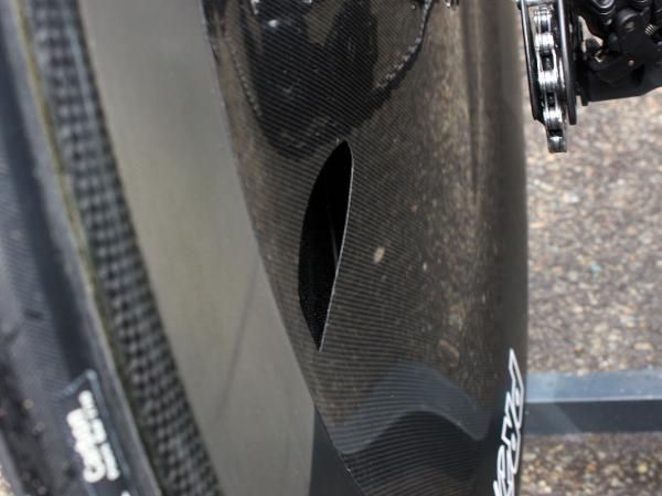 Hidden inside the two carbon skins are spokes that connect the deep-section rims to the hubs.