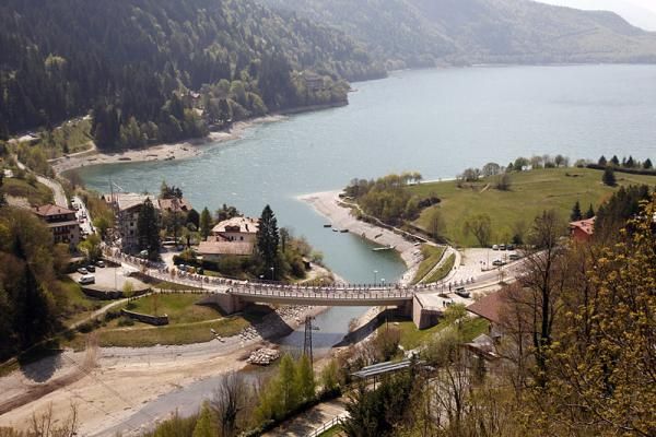 The peloton in action during stage three of the Giro del Trentino.