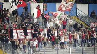 Bari fans