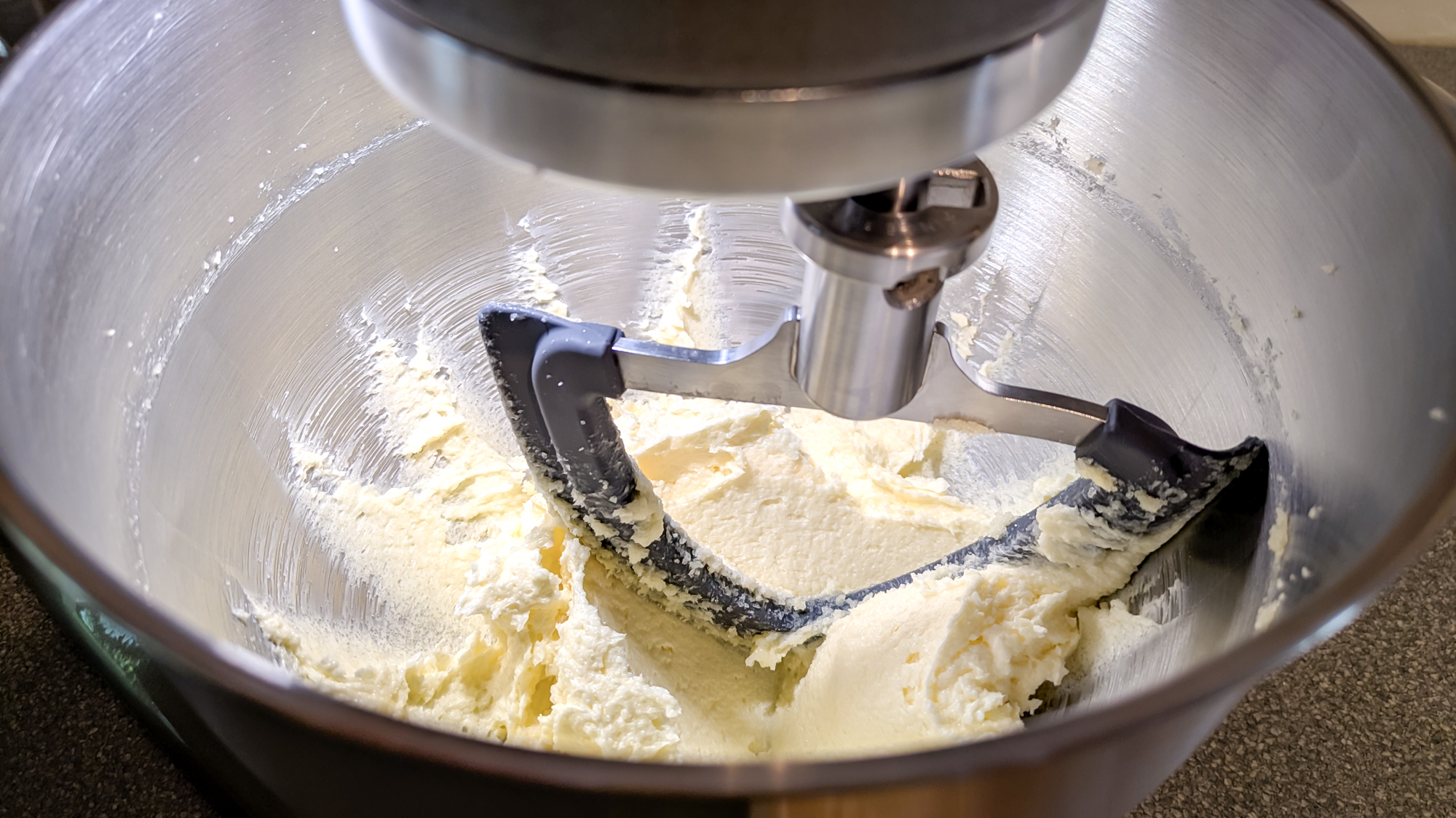 KitchenAid Artisan Plus stand mixer review