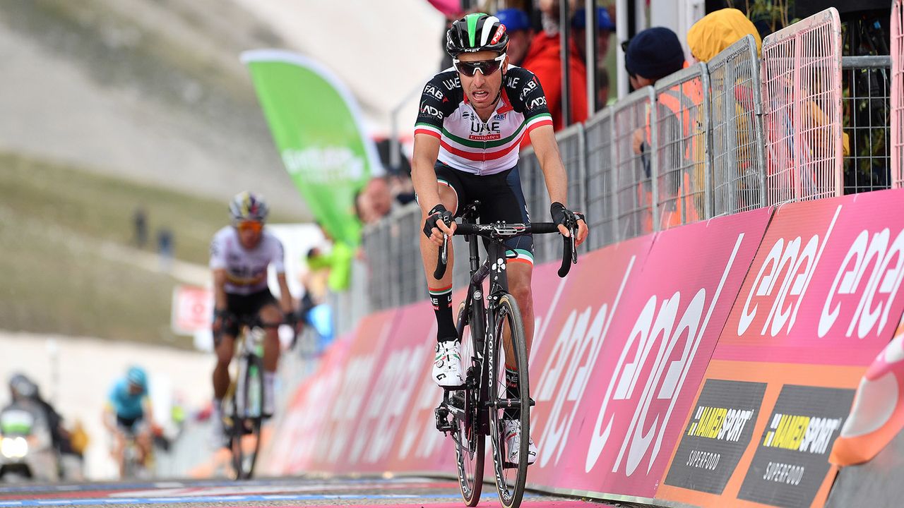 Fabio Aru wears the Ekoi Perso Evo 9 at the Giro d'Italia