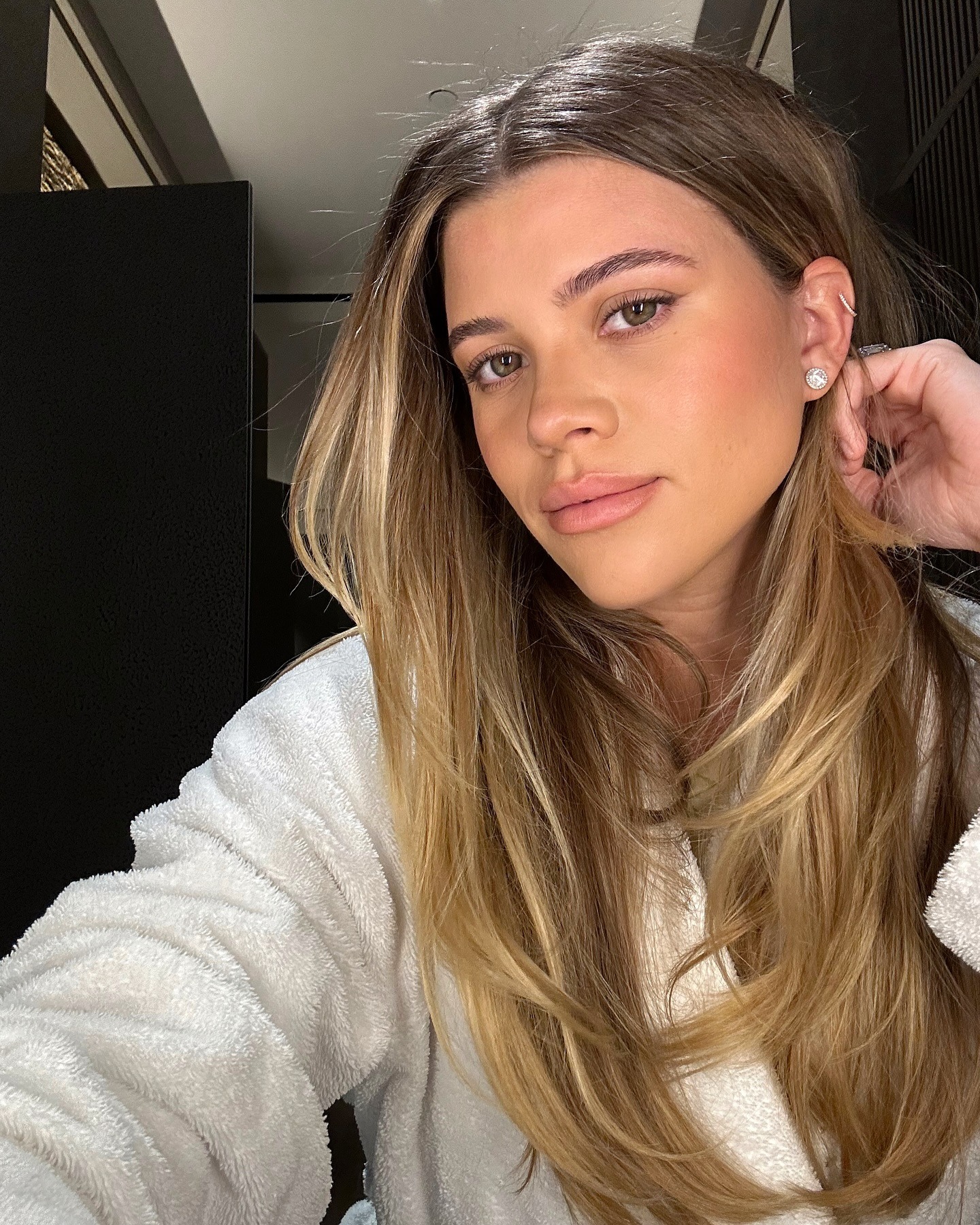 Photo of Sofia Richie Grainge with dark blonde hair