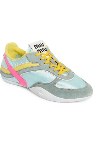 Gymnasium Low Top Sneaker