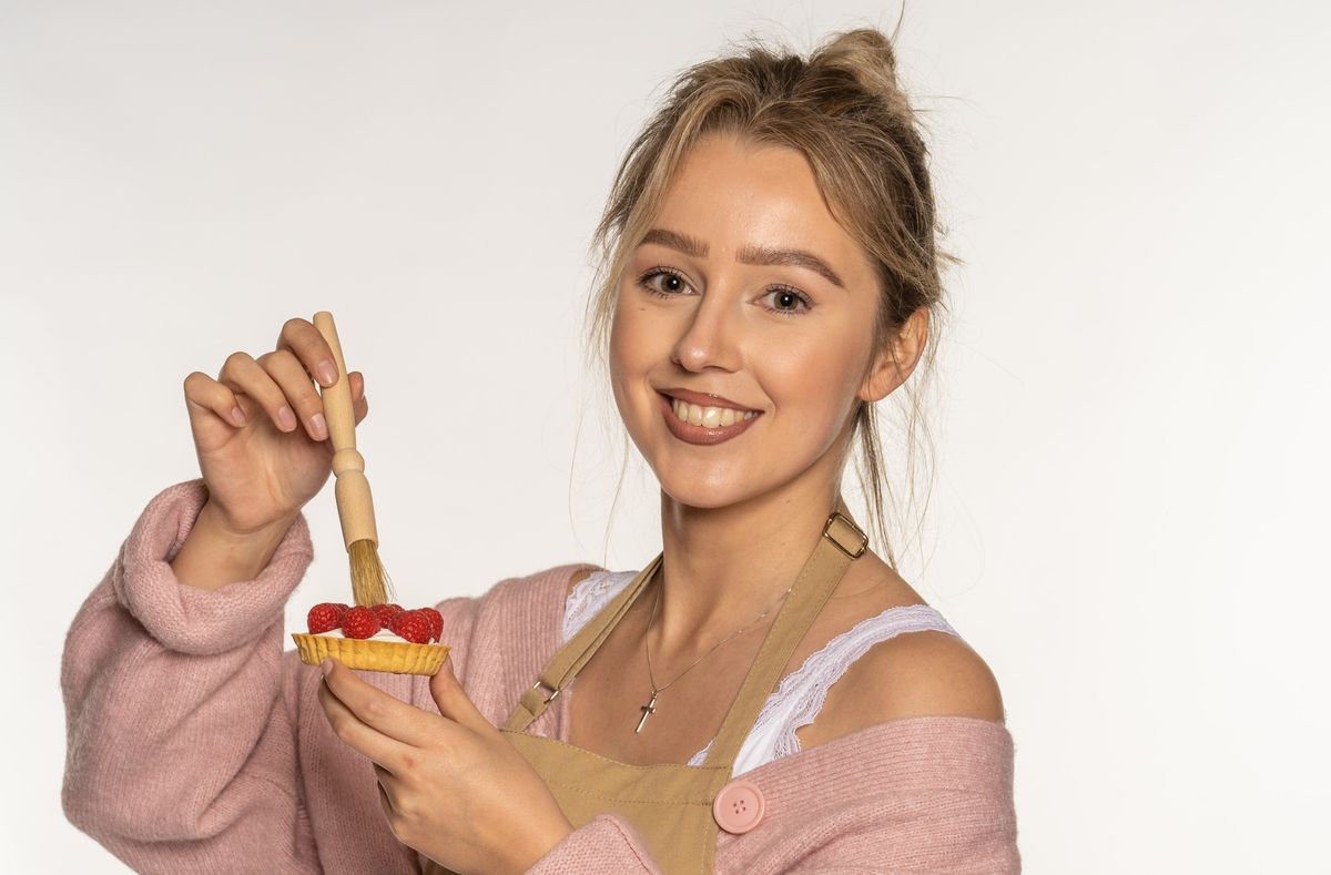 Who Is Rebs On The Great British Bake Off 2022 All You Need To Know 