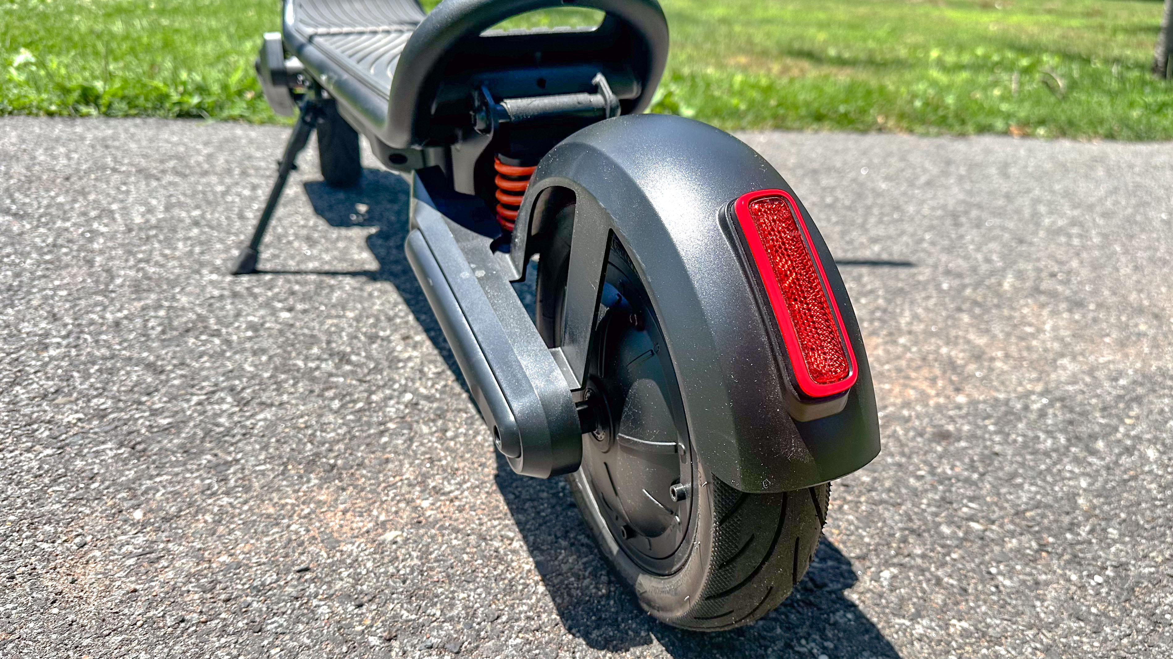 Apollo Explore 2.0 rear wheel