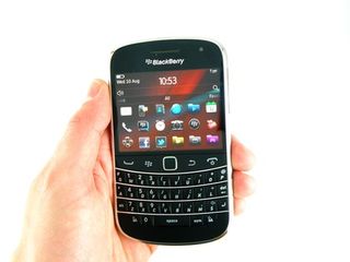 BlackBerry bold 9900 review