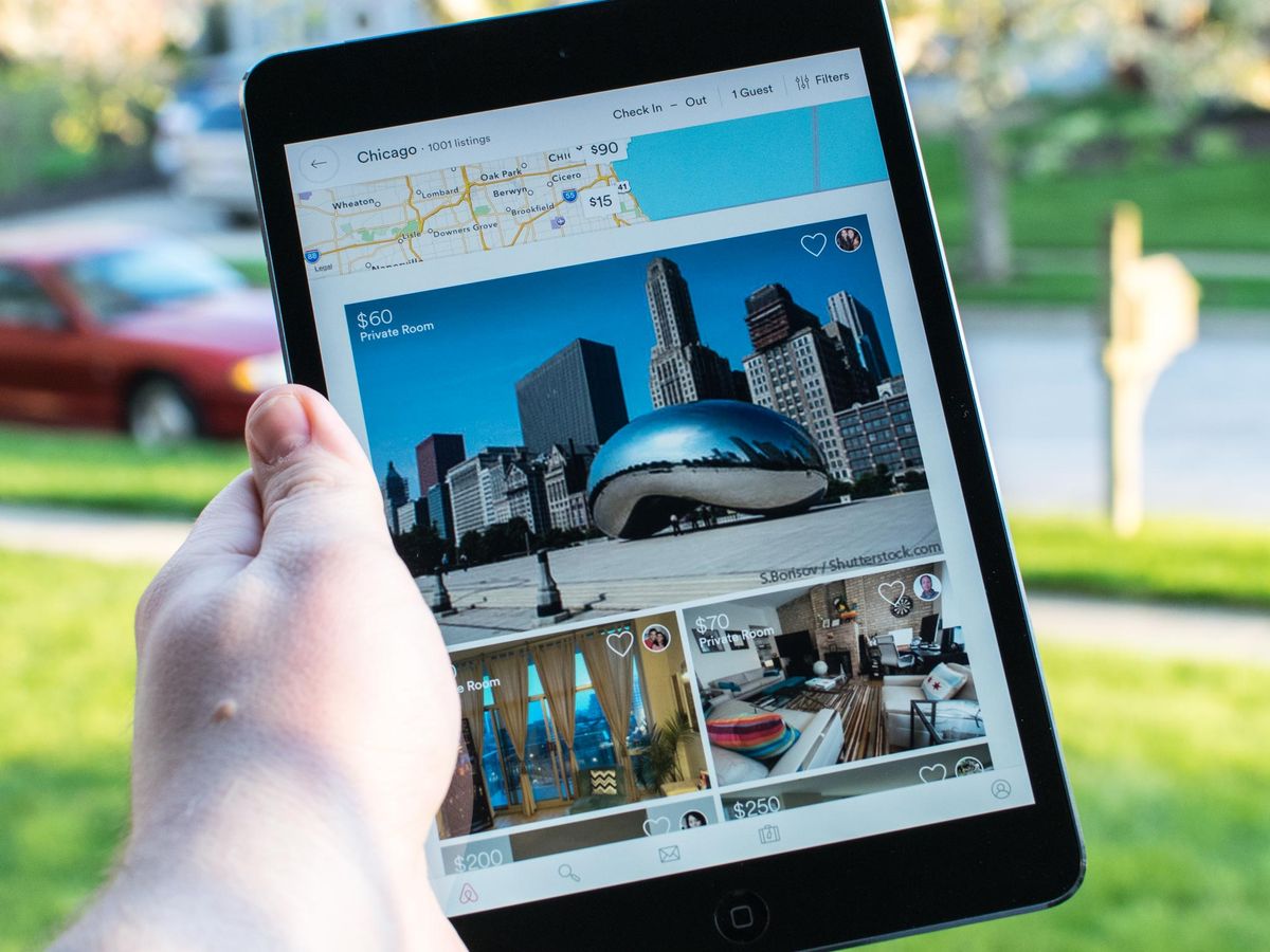 Apple threatens to remove Airbnb from App Store over virtual ...