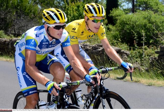 Simon Gerrans and Daryl Impey (Orica-GreenEdge) chat on stage 7