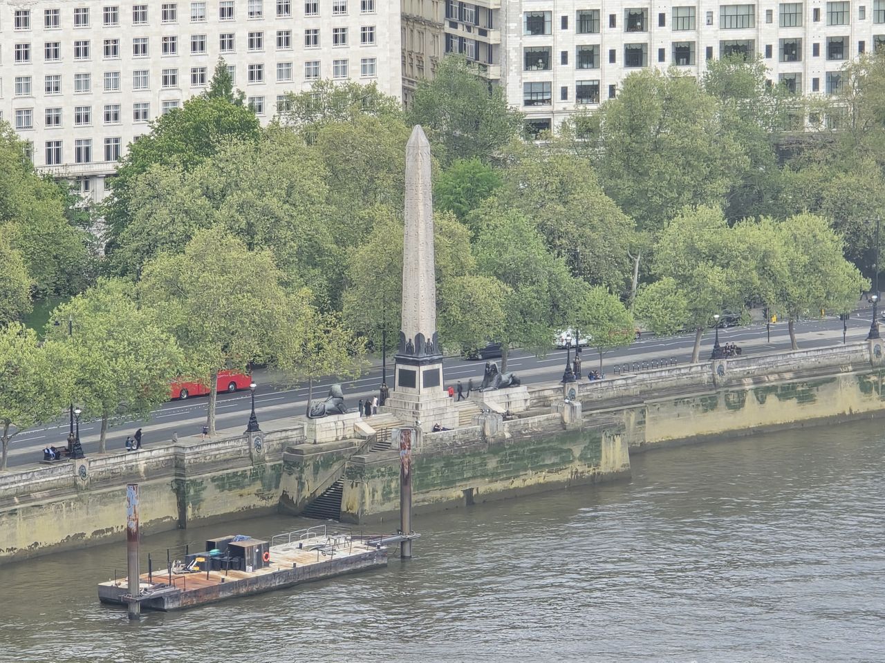 iPhone 15 Pro Max vs. Galaxy S24 Ultra vs. Pixel 8 Pro London Eye photos