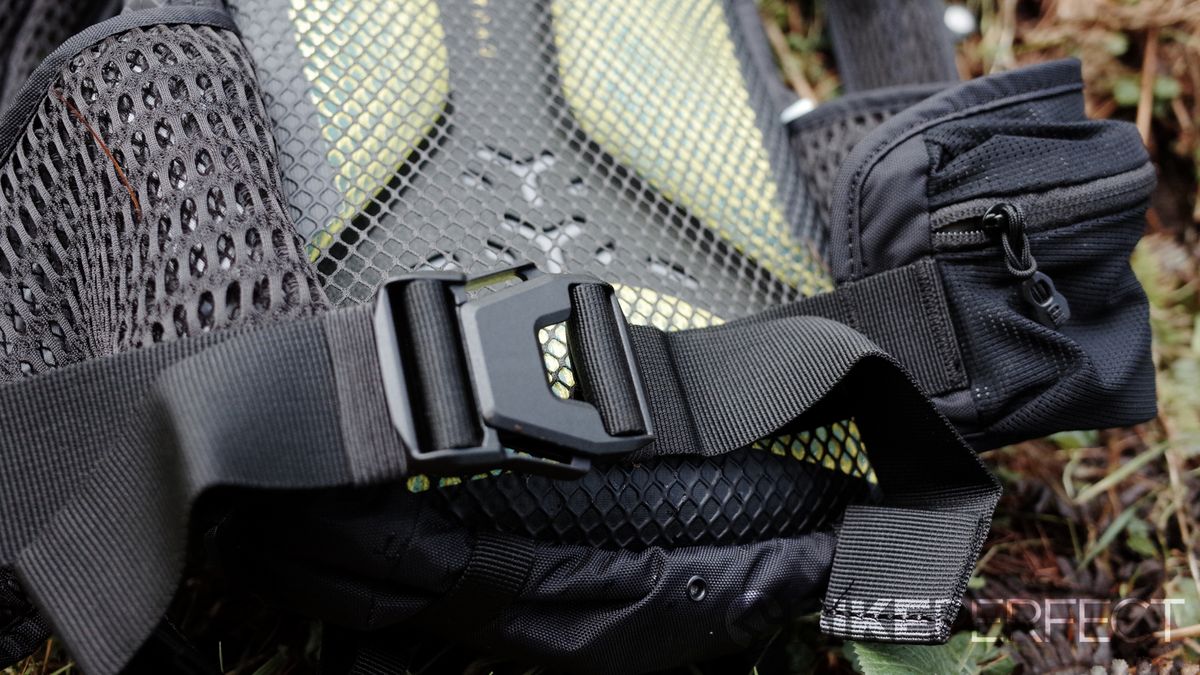 Close up of the Camelbak Hawg Pro 20 hydration pack waist buckle