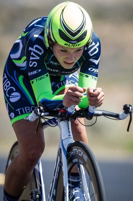 Jasmin Glaesser (TIBCO) concentrates hard over one of the flat sections.