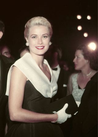 American actress Grace Kelly attends the premiere of the film 'Rear Window'