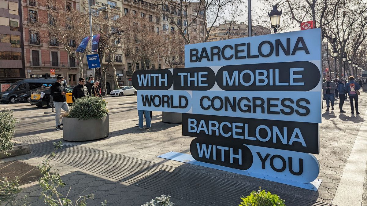 A sign at MWC 2022