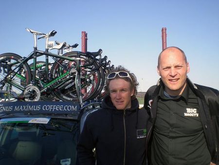 Neo-pro Tobyn Horton (Team Sprocket), left, with team manager Magnus Backstedt at the Tour de Bretagne.