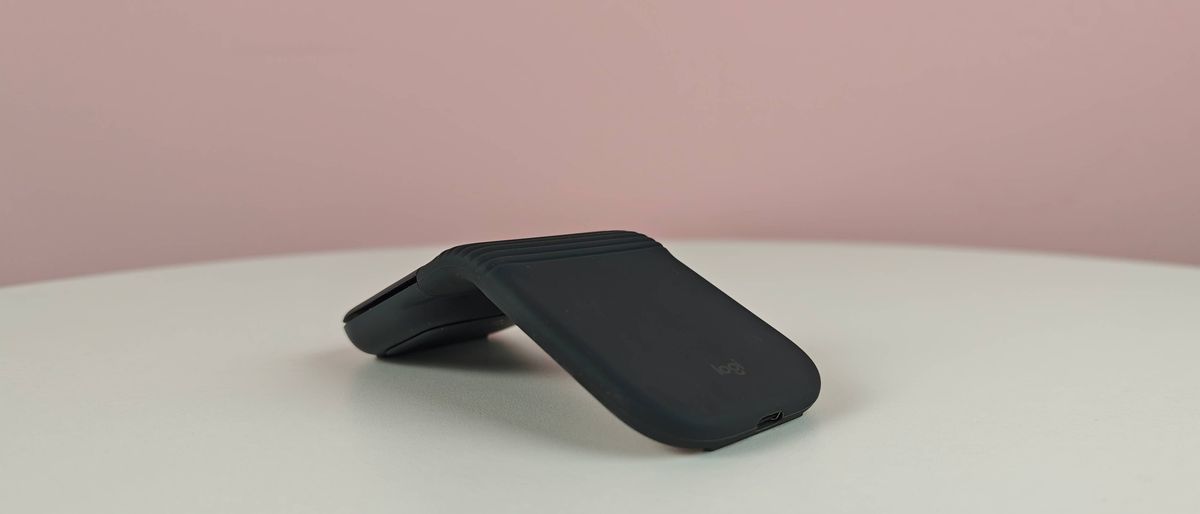 I wanted to love this weird foldable mouse from Logitech, but its underwhelming ergonomics and performance left me feeling disappointed