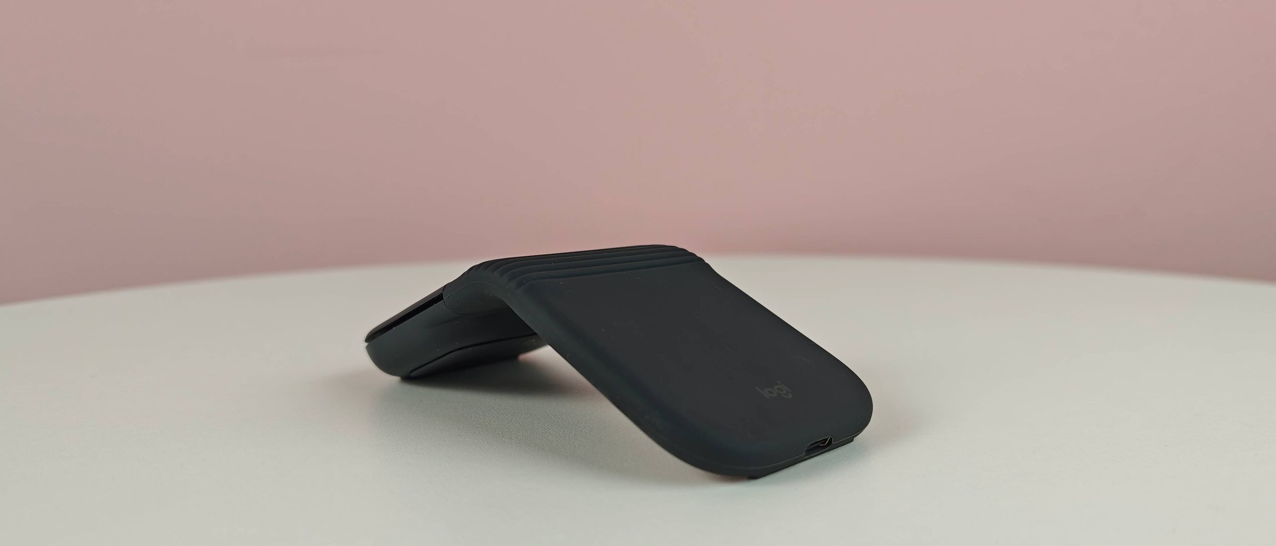 I wanted to love this weird foldable mouse from Logitech, but its underwhelming ergonomics and performance left me feeling disappointed