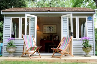 summer house ideas: Malvern Garden Buildings summer house with double doors