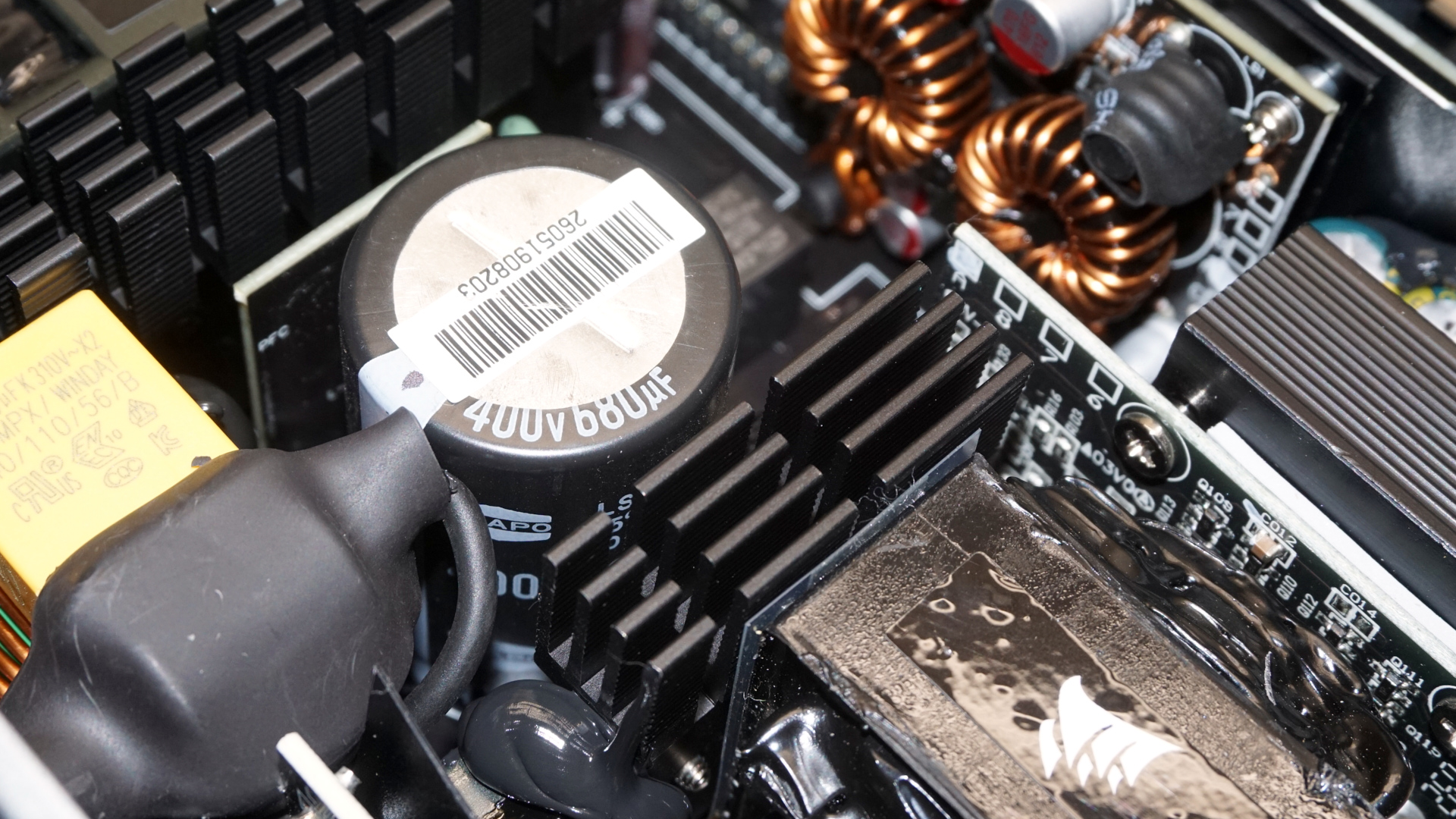 Corsair RM1000e 2026 (ThermalProtect)