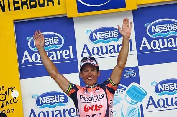 Robbie McEwen (Predictor-Lotto) was as invisible as the Canterbury Ghost to take stage one.
