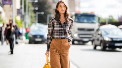 21 Flannel Shirt Outfits For Women | How To Style A Flannel Shirt | Marie  Claire