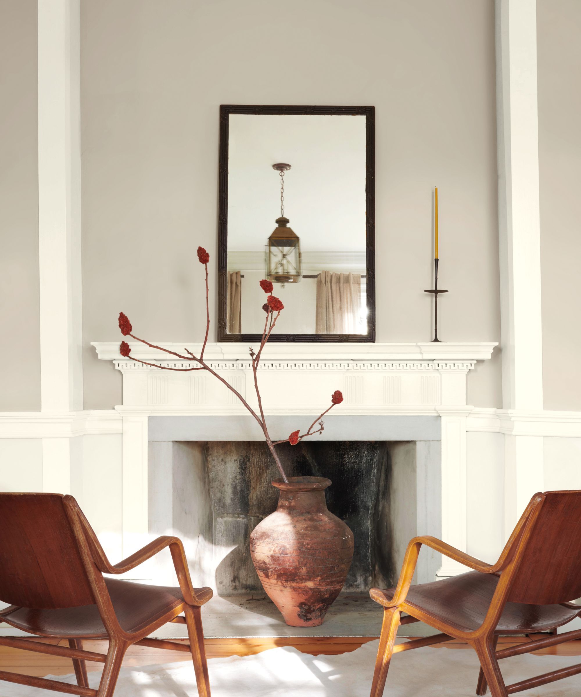 A sitting room painted in beige
