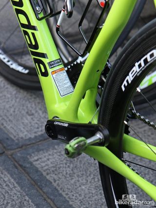 Cannondale synapse seat tube cutout in bright green