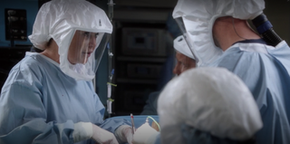 Grey's Anatomy Meredith performs surgery