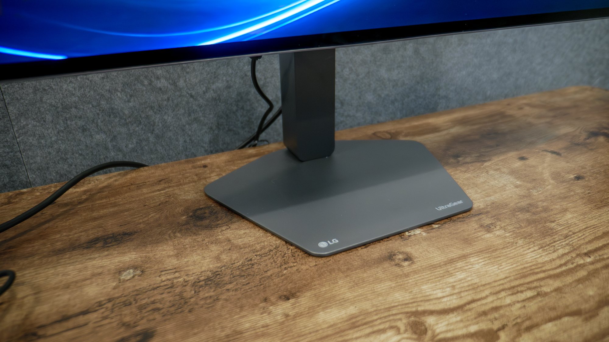 پایه LG UltraGear 27GX790B-B