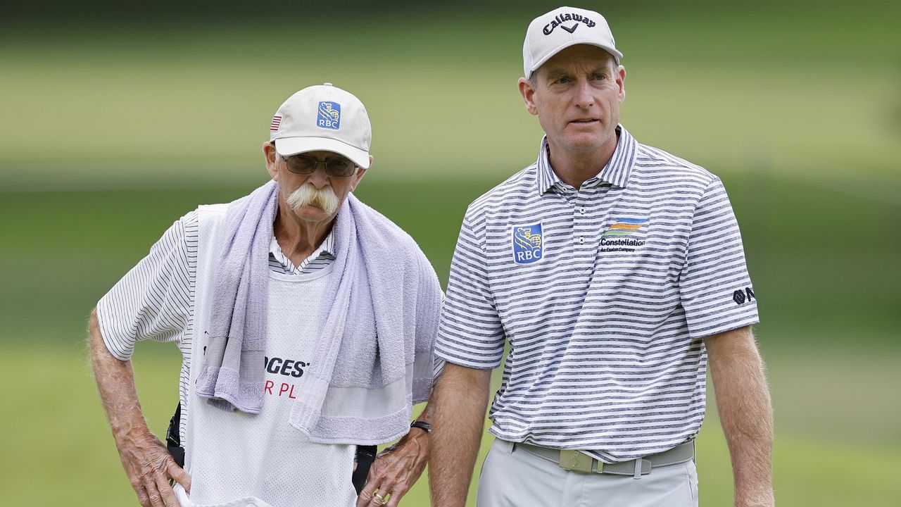 Jim Furyk and caddie Fluff Cowan