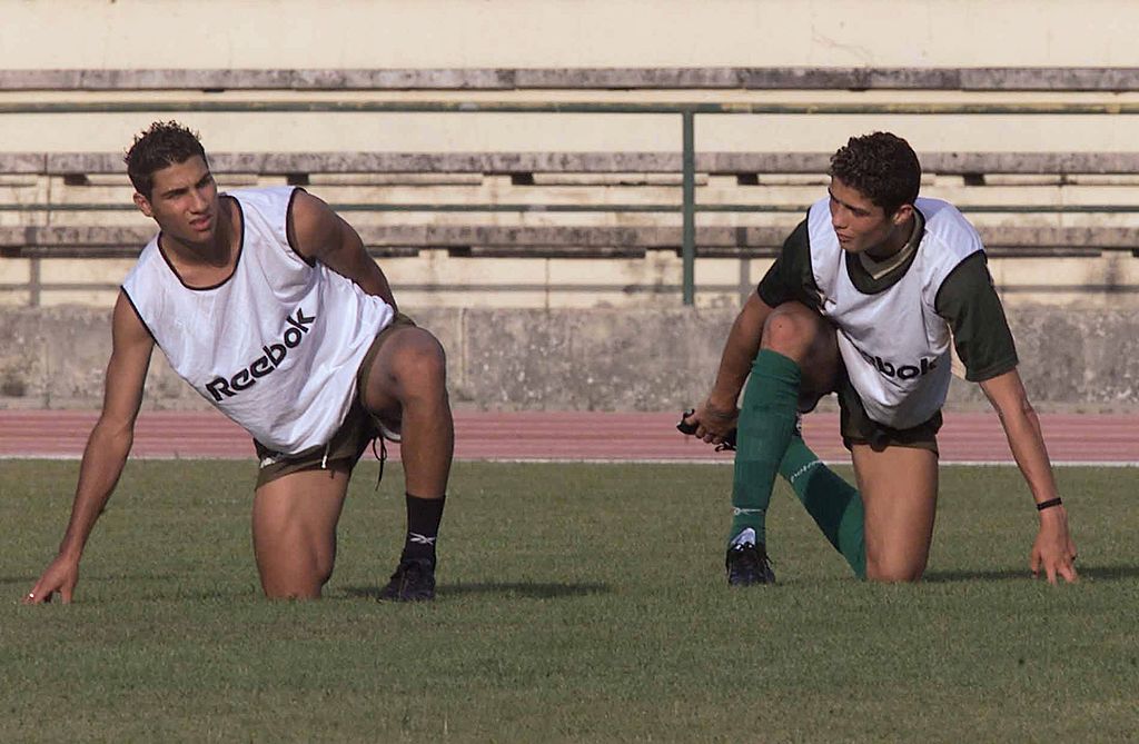 Ricardo Quaresma (L),Cristiano Ronaldo (R) of Sporting Lisbon during a training on August 27, 2001 in Lisbon, Portugal. (Photo by VI Images via Getty Images)