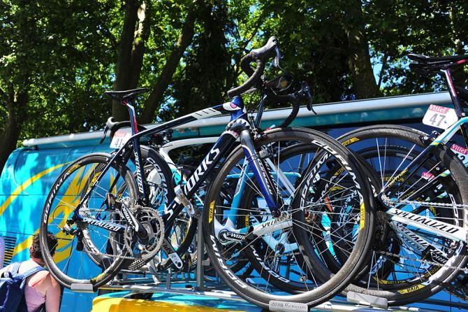 Astana picked between the Specialized Tarmac, Roubaix and Venge in the Tour