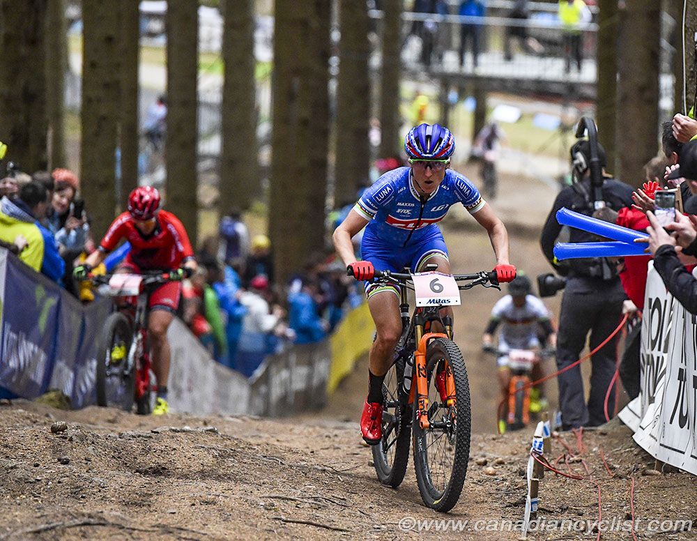 Catharine Pendrel (Clif Pro Team) was sitting 2nd before 2 mechanicals put her out of contention