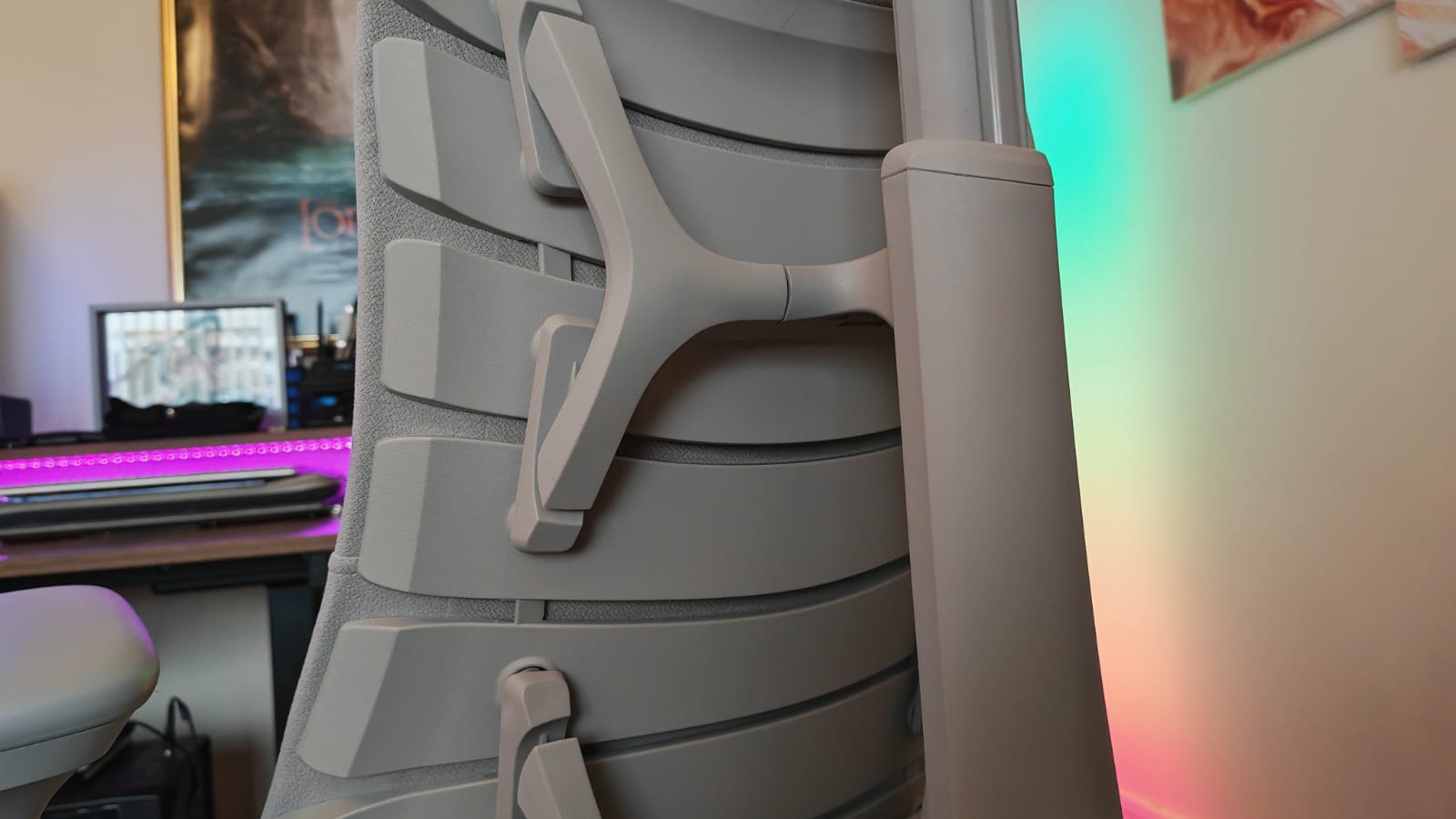 A close up of the back panels on the LiberNovo Omni