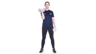Woman doing a single arm hammer bicep curl